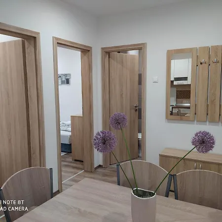 Evelyn Apartman Hajduszoboszlo Exterior photo